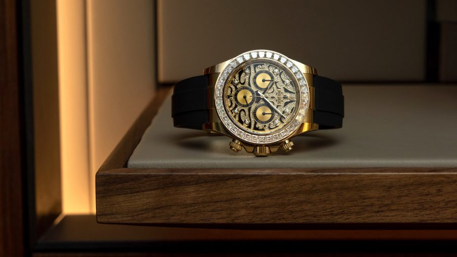 Golden Color Case Chronograph Men's Watch, Quartz Watch With Diamond