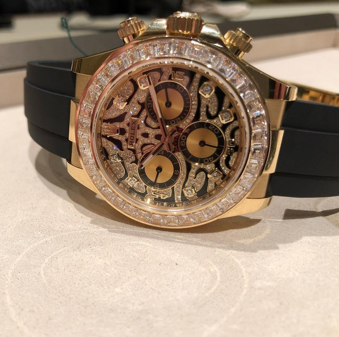 Cosmograph Daytona Chronograph Quartz Men's Watch With Diamond, Rose Gold Case And Designer Dial