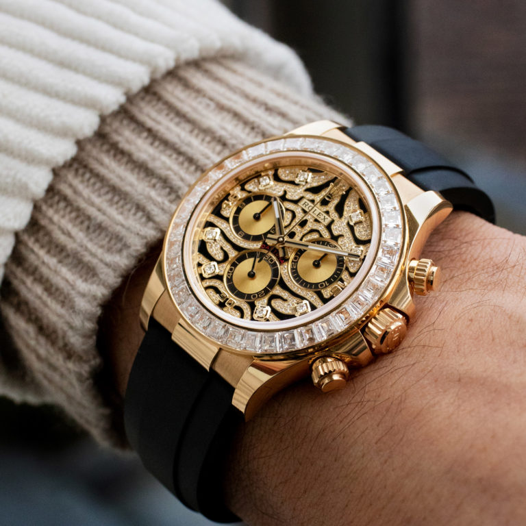 Golden Color Case Chronograph Men's Watch, Quartz Watch With Diamond