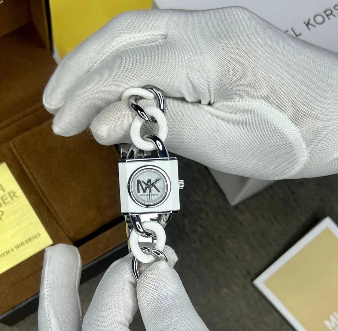 M_ichael K_ors Silver White Lennox