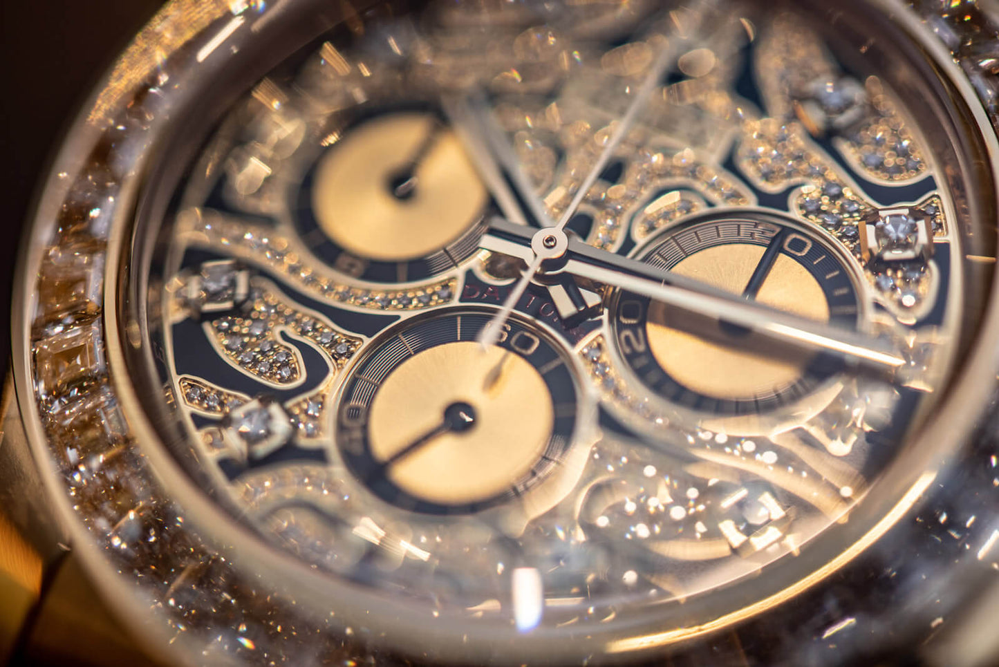 Cosmograph Daytona Chronograph Quartz Men's Watch With Diamond, Rose Gold Case And Designer Dial
