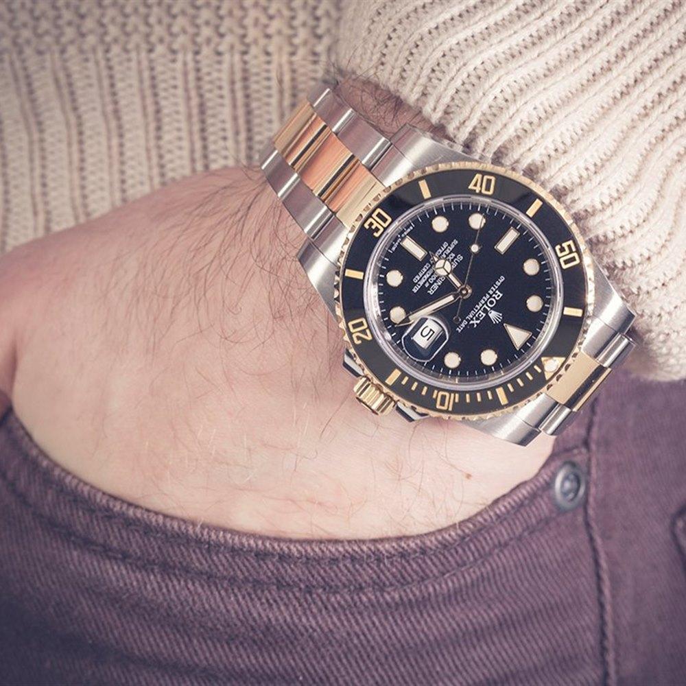 Submariner Dual Tone Quartz Watch With Silver Gold Dial Stainless Steel Strap For Men