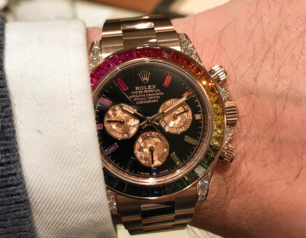 Dual Color Men Watch With Stainless Steel Strap & Black Dial